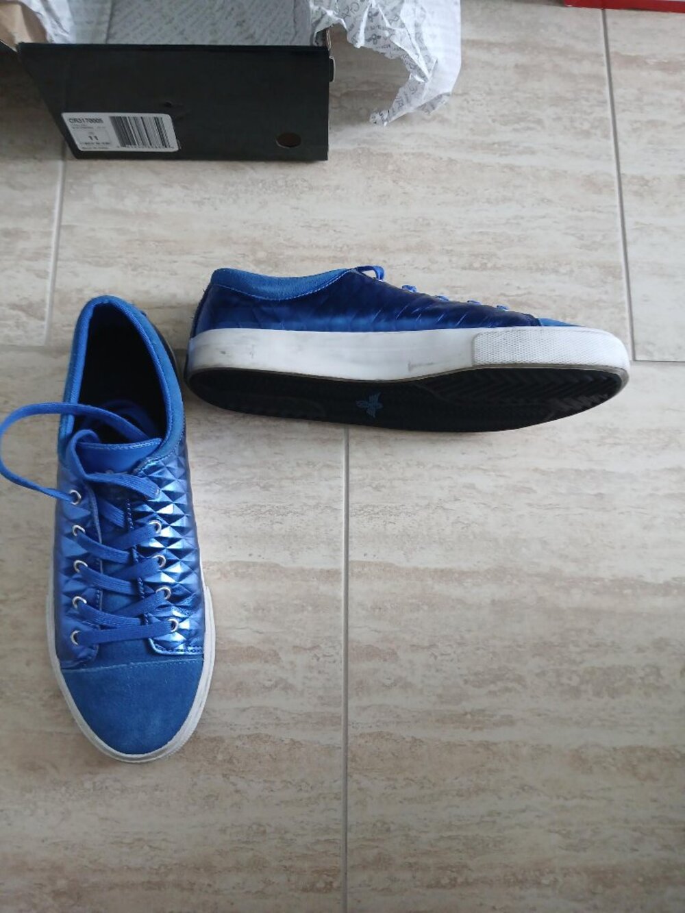 Creative Recreation - Blue Diamonds like new shinny blue size 11